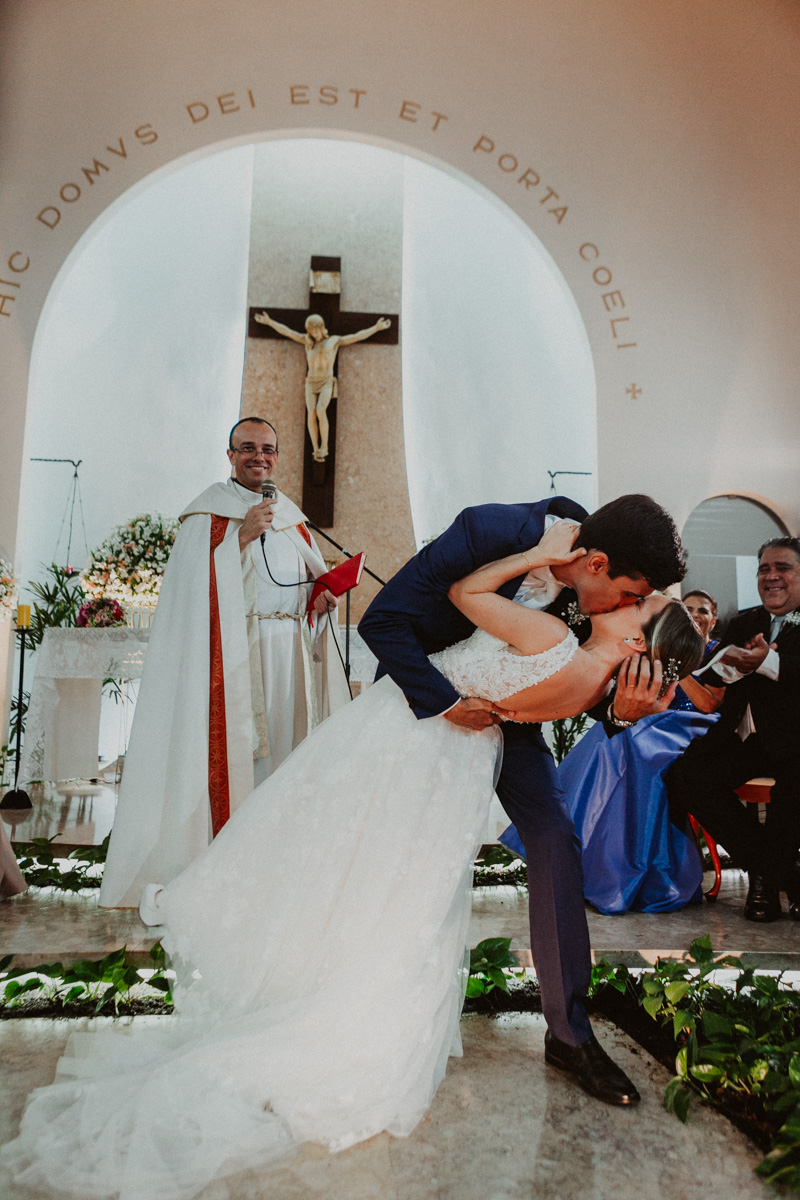 Fotografia de Casamento no Colégio Santa Marcelina no Alto da Boa Vista RJ Flávia e Igor